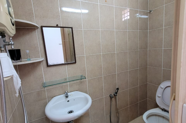 Bandar Sunway Low Cost Flat 7/15