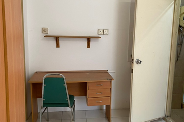 Bandar Sunway Low Cost Flat 7/15