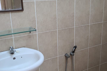 Bandar Sunway Low Cost Flat 7/15