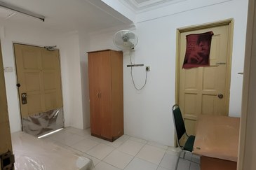 Bandar Sunway Low Cost Flat 7/15