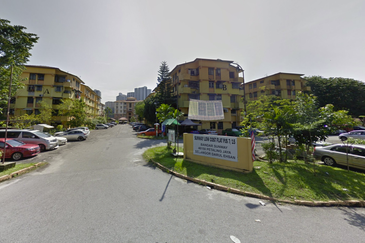 Bandar Sunway Low Cost Flat 7/15