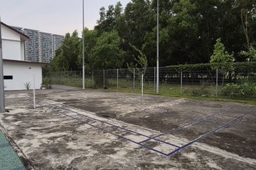 Double Storey Terrace House Intermediate in Puchong for sale