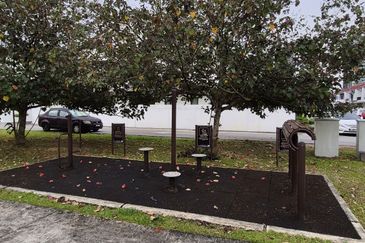 Double Storey Terrace House Intermediate in Puchong for sale