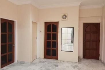 Ria Apartment at Taman Daya Kepong for Sale