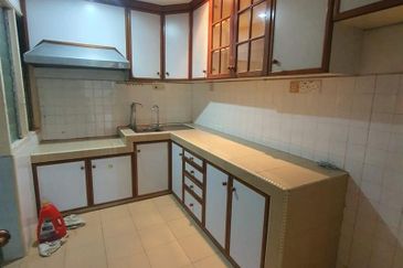 Ria Apartment at Taman Daya Kepong for Sale