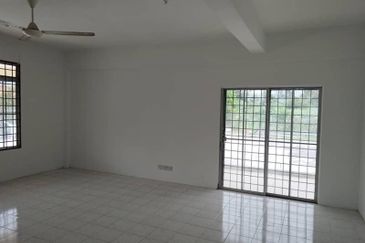 Double storey at section 3, Mahkota Cheras for sale