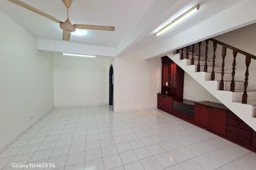 Taman Kinrara Seksyen 2