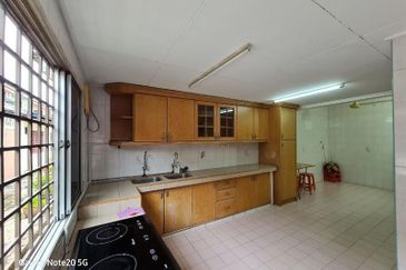 Taman Kinrara Seksyen 2