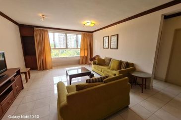 Cheap Low density condo at Mont Kiara