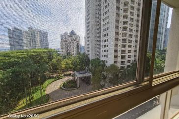 Cheap Low density condo at Mont Kiara