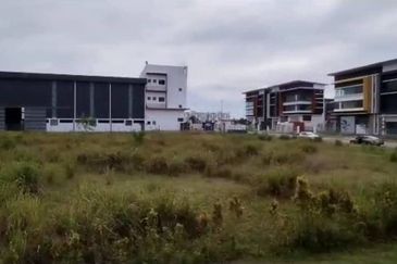 Limited Industrial Land at Puchong for sale
