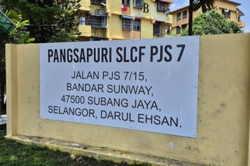 Bandar Sunway Low Cost Flat 7/15
