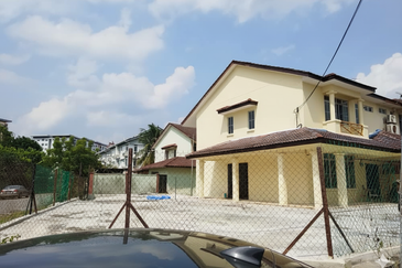 Double storey at section 3, Mahkota Cheras for sale