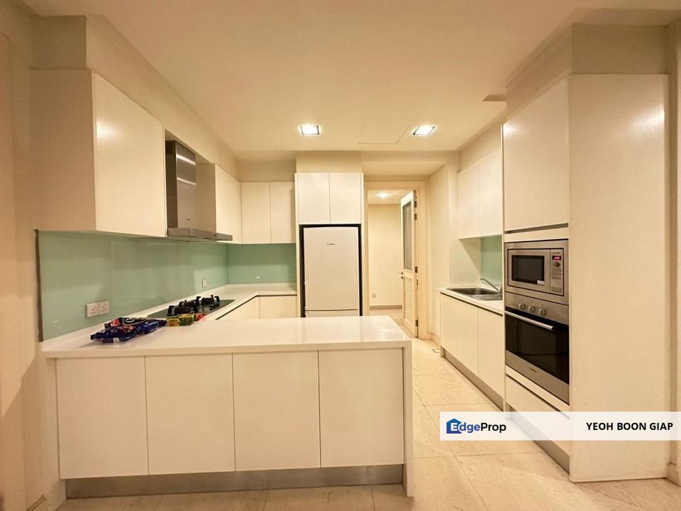 🌆 LUXURY 4BR SERVICED APARTMENT FOR SALE @ 6 CAPSQUARE – KL CITY CENTER MASTERPIECE! 🌆, Kuala Lumpur, KL City