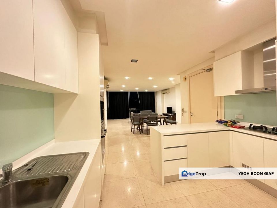 🌆 LUXURY 4BR SERVICED APARTMENT FOR SALE @ 6 CAPSQUARE – KL CITY CENTER MASTERPIECE! 🌆, Kuala Lumpur, KL City