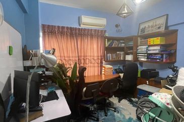 Kondominium Abadi Villa