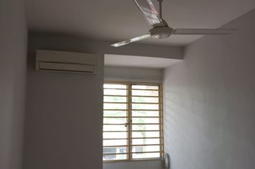 Pusat Bandar Putra Permai