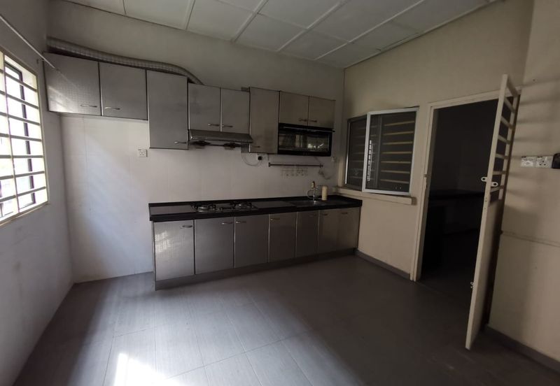 Pusat Bandar Putra Permai