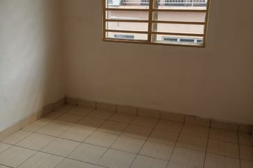 Pusat Bandar Putra Permai