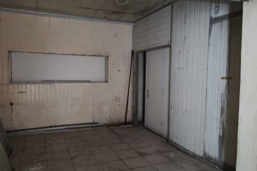 2.5 Storey Light Industrial for RENT at Taman Sri Ehsan, Kepong Kuala Lumpur