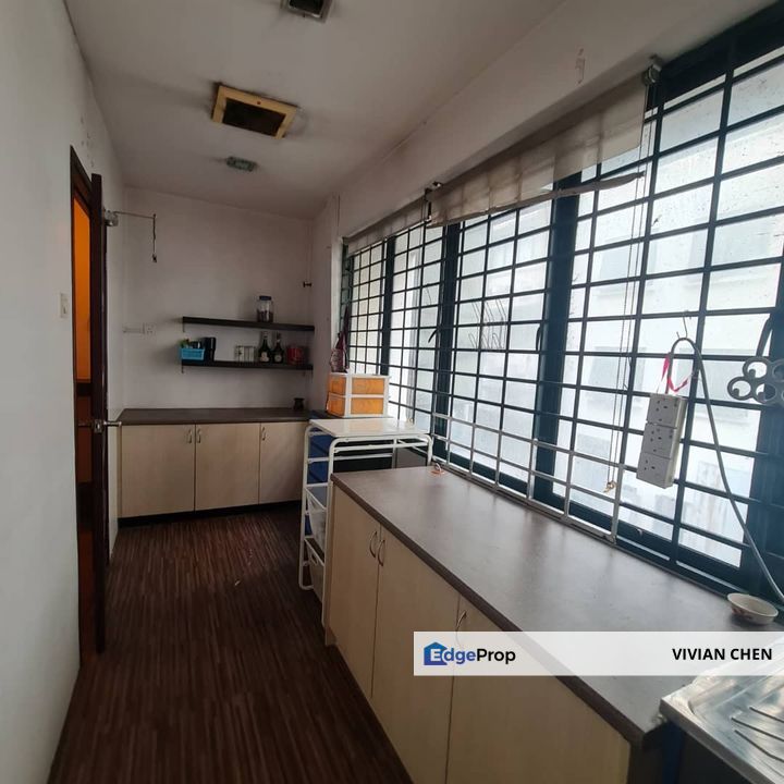 Damansara Perdana Office 1650sqf for SALE at Petaling Jaya, Selangor, Petaling Jaya