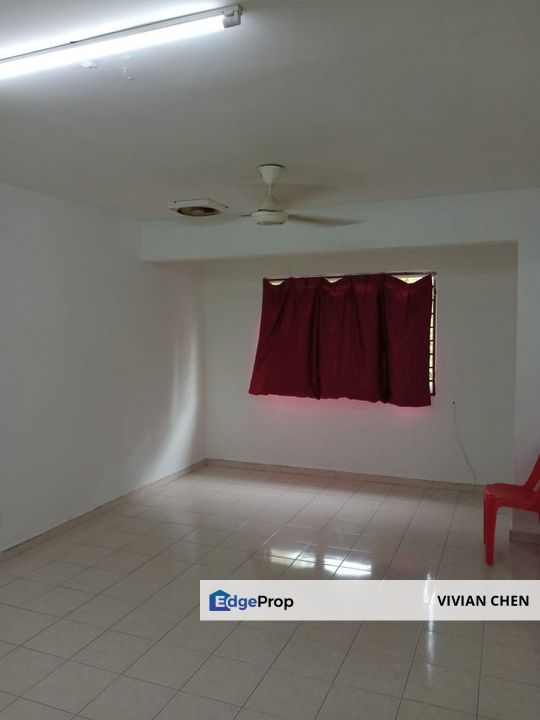 Townhouse for SALE @ JALAN BUKIT EMAS 2B, TAMAN BUKIT EMAS, 43300 SERI KEMBANGAN,, Selangor, Seri Kembangan