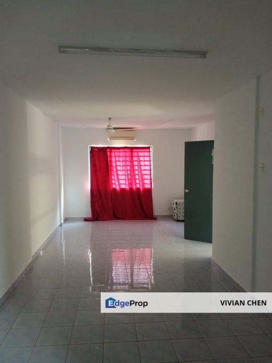 Townhouse for SALE @ JALAN BUKIT EMAS 2B, TAMAN BUKIT EMAS, 43300 SERI KEMBANGAN,, Selangor, Seri Kembangan