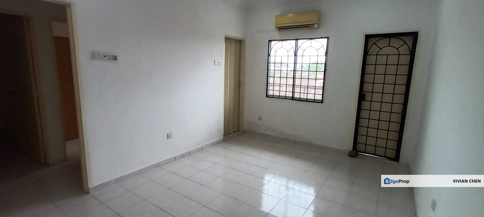 Townhouse for SALE at Jalan Sinaran 3, Taman Sinaran, Balakong, Selangor, Balakong