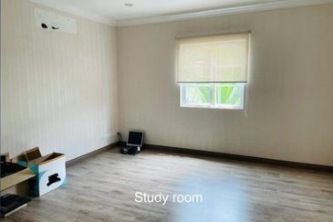 KGSAAS Golf Club, Seksyen 13