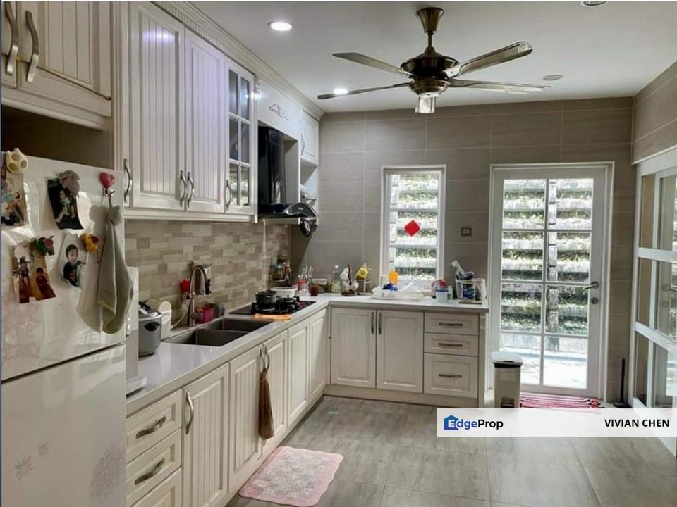 Bungalow for RENT at KGSAAS Golf Club, Seksyen 13 Shah Alam, Selangor, Selangor, Shah Alam