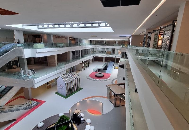 Retail Lot for SALE at Oshi Mall, The Square @ One City, Subang Jaya