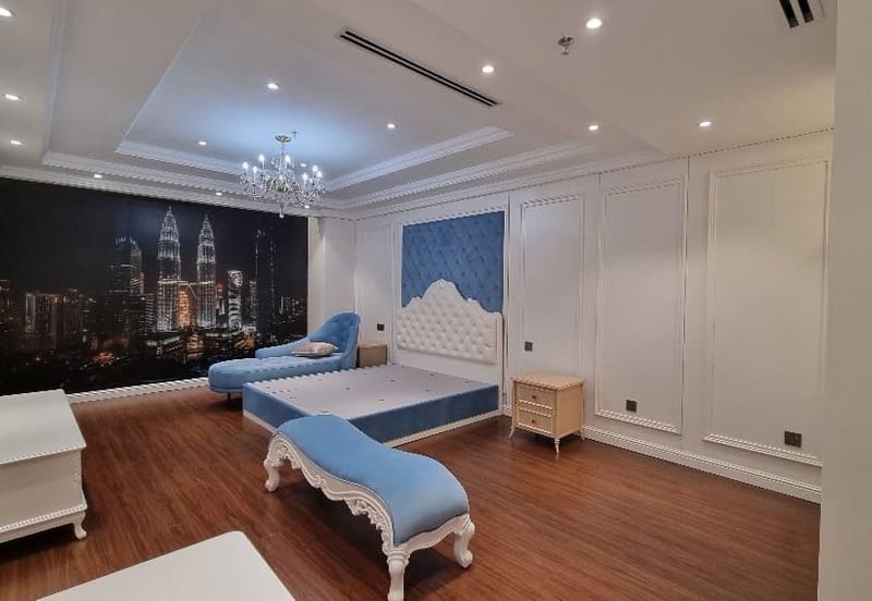 Retail Lot for SALE at Oshi Mall, The Square @ One City, Subang Jaya