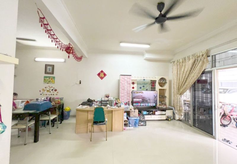 Taman Cenderawasih Indah