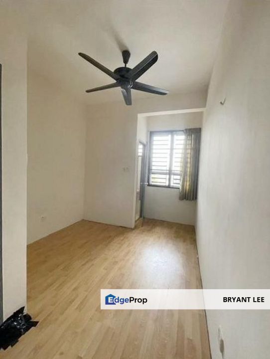 Parit Buntar Taman Kerian Permai 2.5 Storey Fully Reno Partially Furnished For Sale, Perak, Kerian