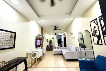 Jalan Halaman Indah