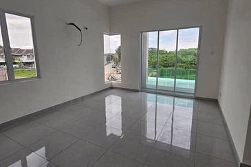 Valdor Simpang Ampat Jawi New Project For Sale 3 storey Offer Kaw Kaw