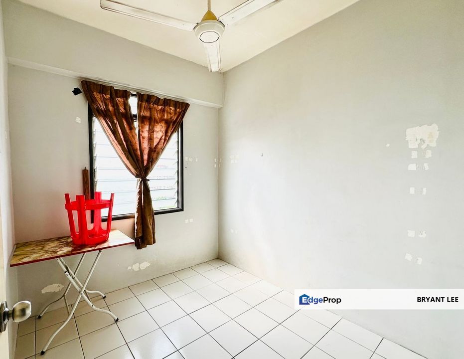 Relau Sri Aman Block C Middle Floor For Sale, Penang, Relau