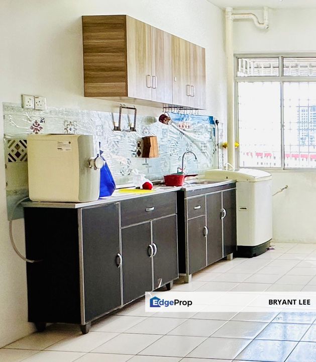 Relau Sri Aman Block C Middle Floor For Sale, Penang, Relau