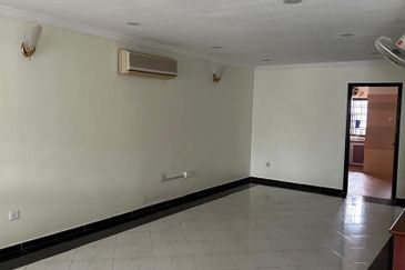 Jalan Mutiara Emas 3/20