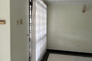 Jalan Mutiara Emas 3/20