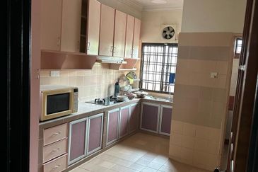 Jalan Mutiara Emas 3/20