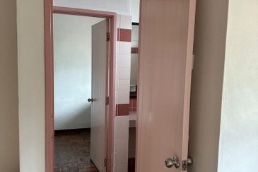 Jalan Mutiara Emas 3/20