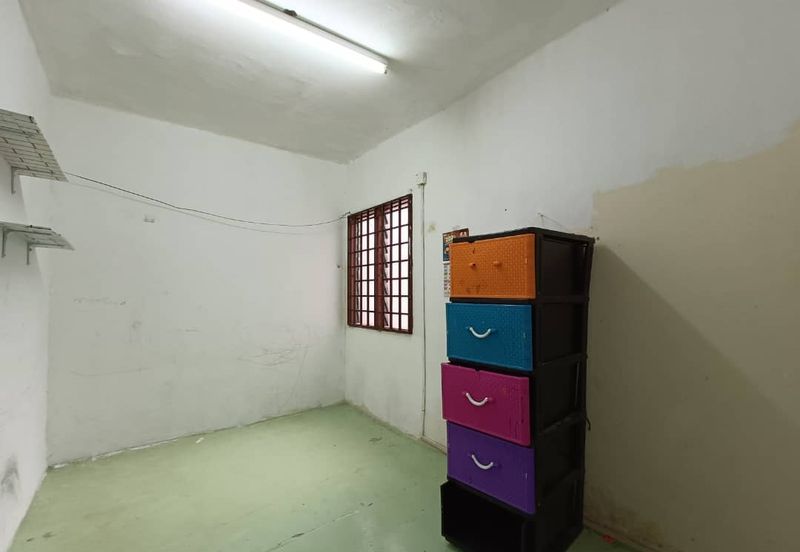 Flat Tasek 64, Bandar Baru Seri Alam