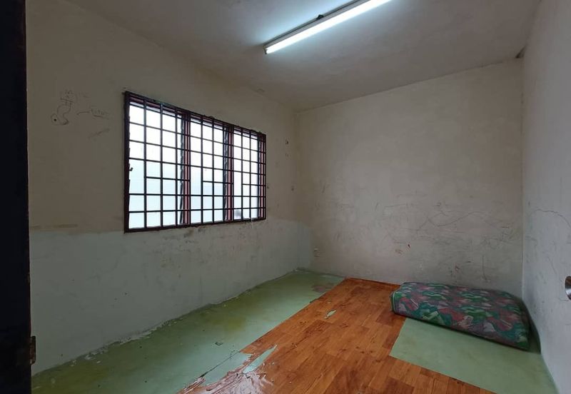 Flat Tasek 64, Bandar Baru Seri Alam