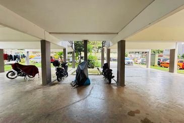 Rumah Pangsa Laman Tasik