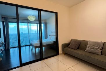 Almas Suites @ Puteri Harbour