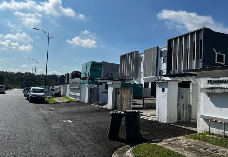 Eco Curve @ Eco Business Park 1