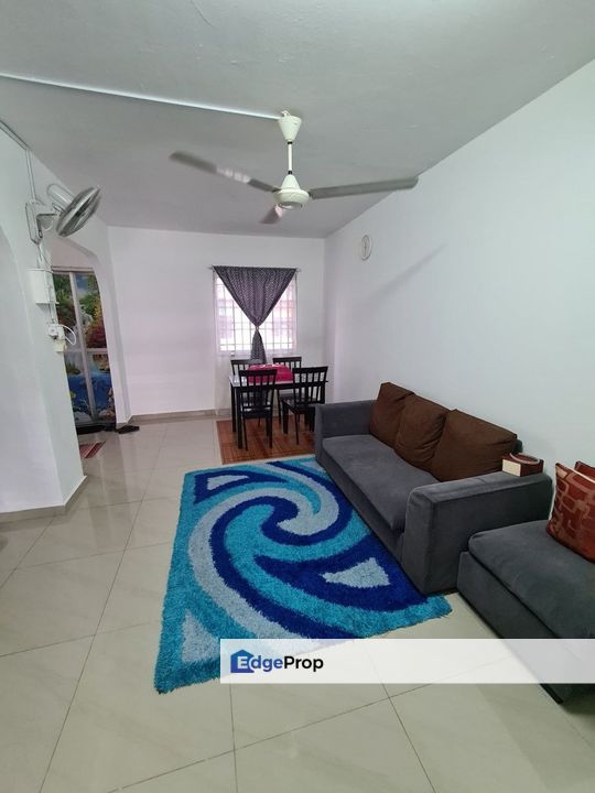 Double Storey Terrace @ Taman Mawar Pasir Gudang (Bumi Lot), Johor, Pasir Gudang