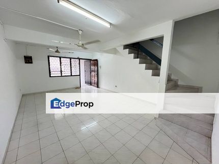 Desa Cemerlang Double Storey – Renovated & Strategic!/Ulu Tiram/ Taman Perindustrian Gemilang/Taman Gaya/Taman Desa Jaya/Tebrau/Johor, Johor, Ulu Tiram