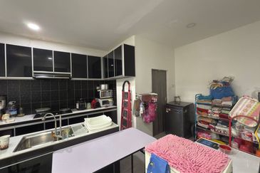 Jalan Austin Heights 2/4